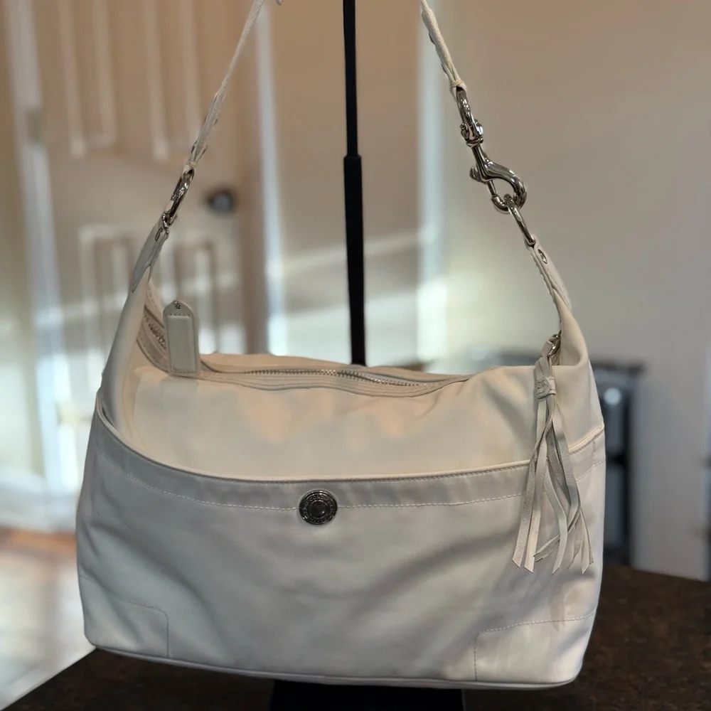 COACH Silver Tassel Hobo One Shoulder Coach Legacy Metallic 